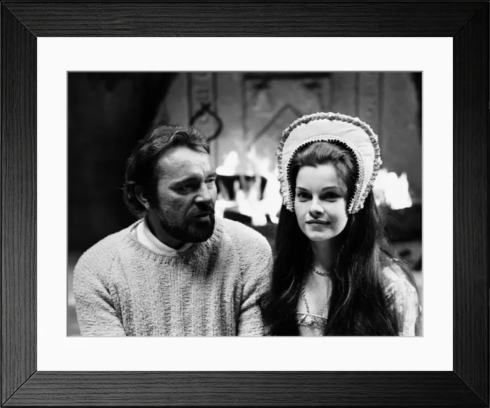 Framed Print : Richard Burton and Genevierer Bujold, his new leading lady Framed Print : Richard Burton and Genevierer Bujold, his new leading lady