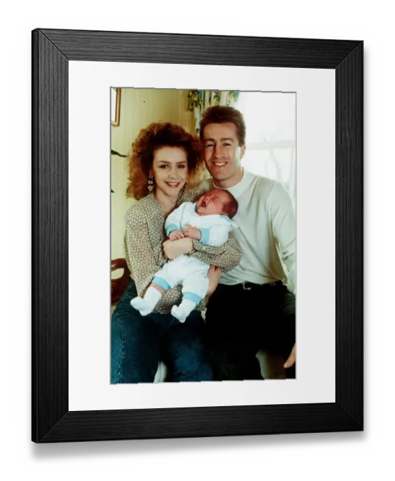 Framed Print : Leslie Ash Actress with her husband Lee Chapman the footballer Framed Print : Leslie Ash Actress with her husband Lee Chapman the footballer