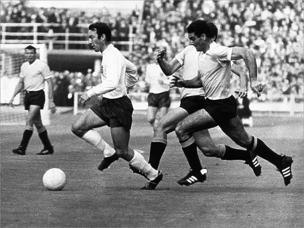 Jimmy Greaves England v Uruguay 11th July 1966 with Luis Ubinas in pursuit