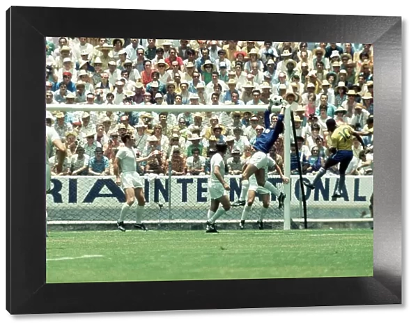 World Cup 1970 Group C England 0 Brazil 1 Gordon Banks makes an