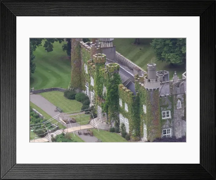 Framed Print : Venue For Wedding Of David Beckham and Posh Spice June 99 Luttrellstown Castle