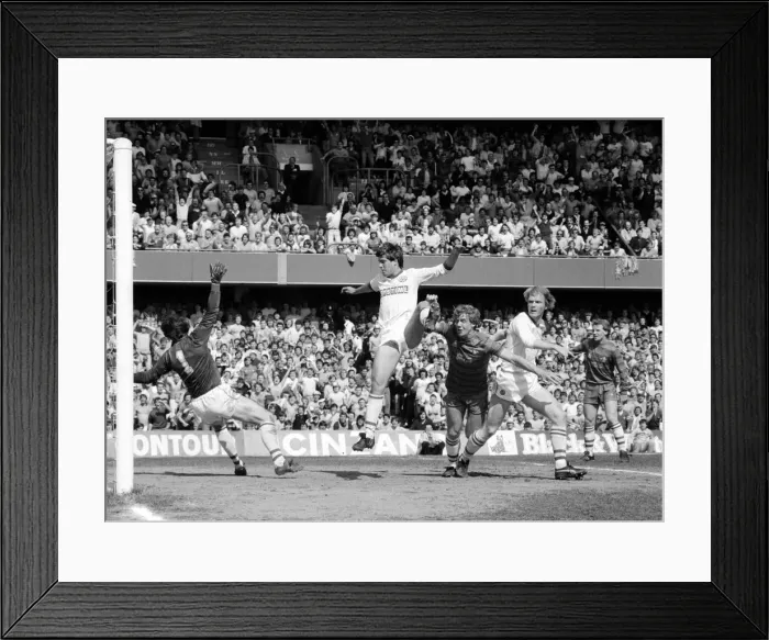 Framed Print : Chelsea 5 v. Leeds 0. Chelsea promoted to First Division Framed Print : Chelsea 5 v. Leeds 0. Chelsea promoted to First Division