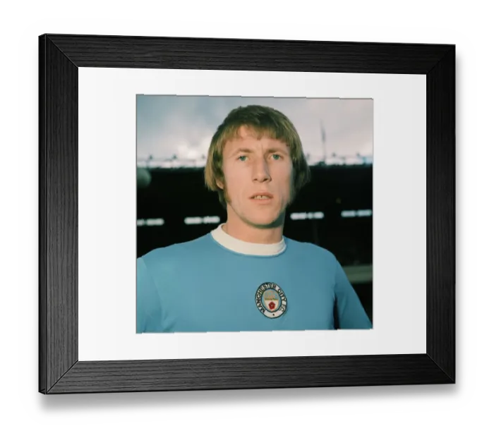Framed Print : Manchester Citys Colin Bell