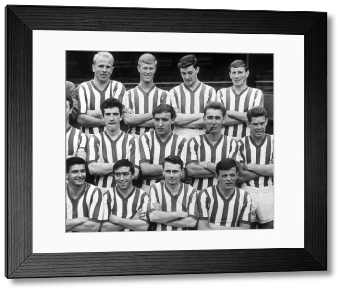 Framed Print : Practical joker Brian Clough makes his team mates laugh on trhe official Sunderland group Framed Print : Practical joker Brian Clough makes his team mates laugh on trhe official Sunderland group