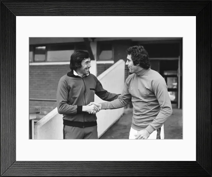 Framed Print : Peter Shilton, Tony Waddingtons record signing reported to Stoke FC ground for Framed Print : Peter Shilton, Tony Waddingtons record signing reported to Stoke FC ground for