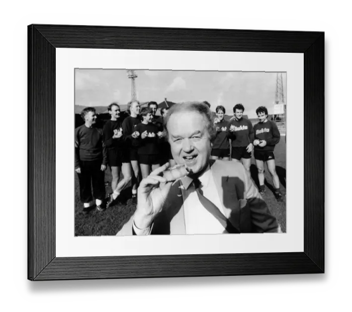 Framed Print : Archie Macpherson football commentator & television presenter pictured eating a pie circa