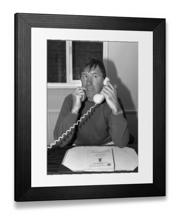 Framed Print : Keith Burkinshaw Gillingham Town FC Fotball Manager 1988-89