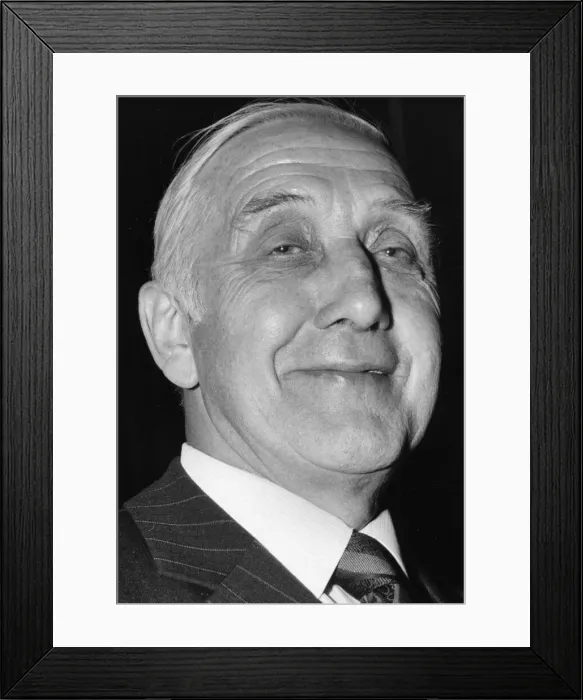 Framed Print : Arthur Sidney Rowe, Tottenham Hotspur Manager 1949-1955 Framed Print : Arthur Sidney Rowe, Tottenham Hotspur Manager 1949-1955