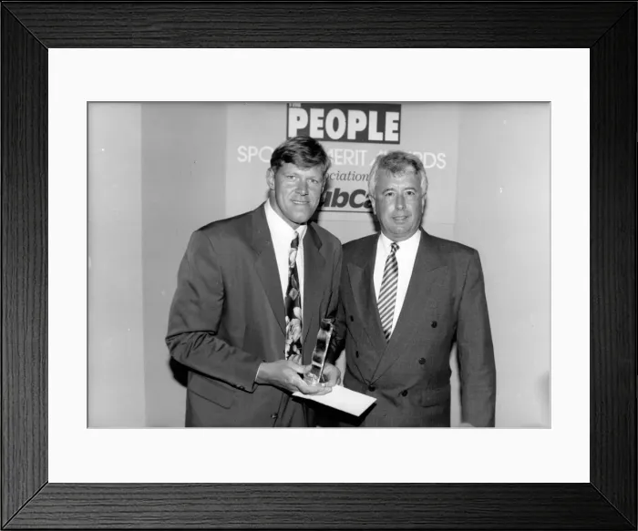 Framed Print : Nigel Spink (left) Aston Villa Goalkeeper at the Sports Merit Awards August 1991