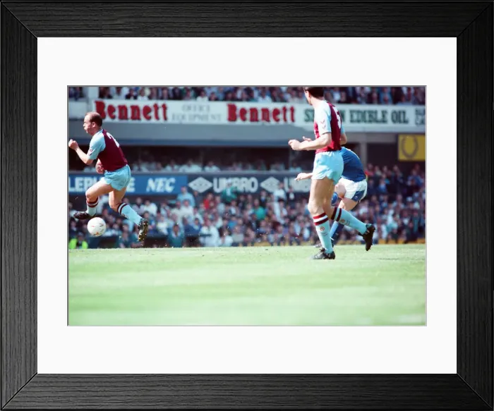 Framed Print : Everton v Aston Villa league match at Goodison Park May 1990 Framed Print : Everton v Aston Villa league match at Goodison Park May 1990