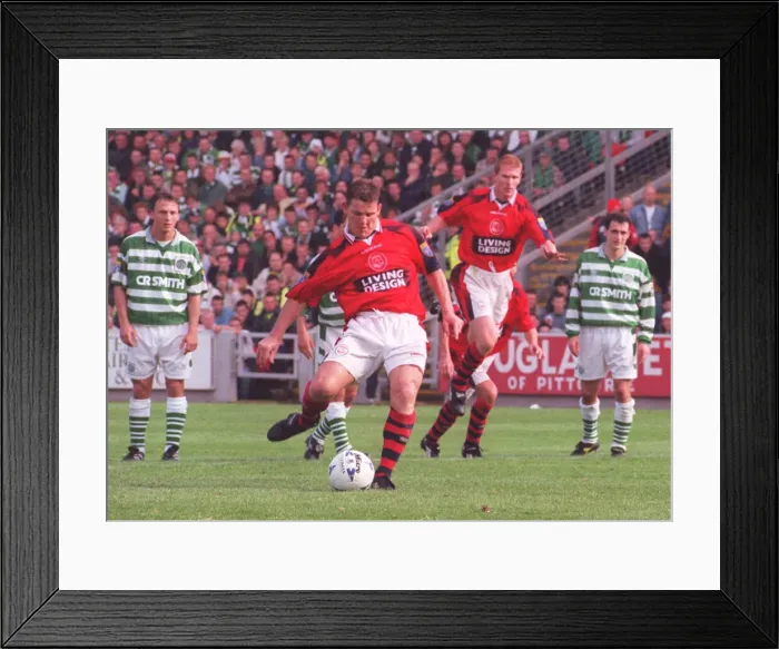Framed Print : Dean Windass Aberdeen football player, scoring goal from penalty spot to make it 1-1 Framed Print : Dean Windass Aberdeen football player, scoring goal from penalty spot to make it 1-1