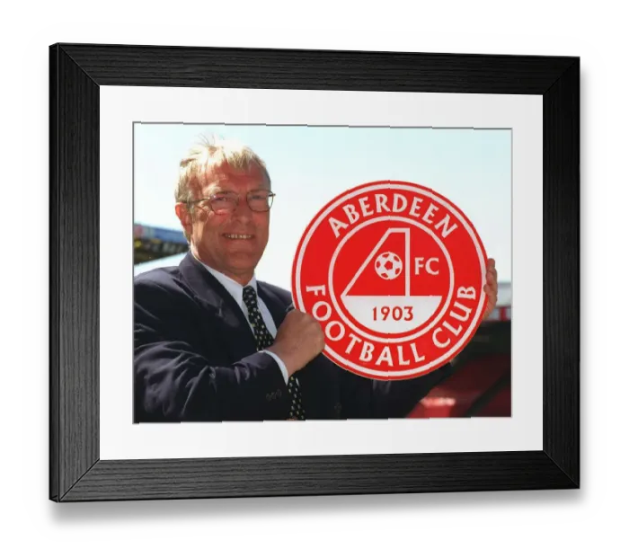 Framed Print : Ebbe Skovdahl new manager of Aberdeen football club, introduced to the media