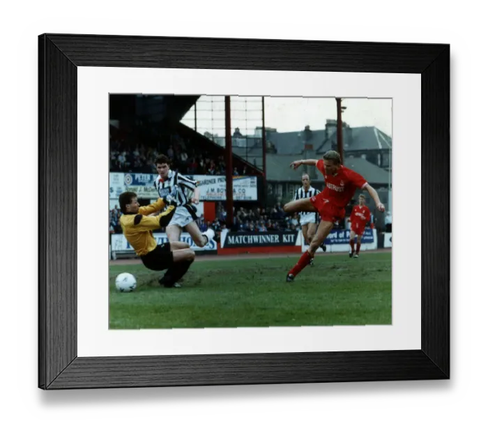 Framed Print : Willem van der Ark, Aberdeen football player goes for goal against St Mirren circa Framed Print : Willem van der Ark, Aberdeen football player goes for goal against St Mirren circa