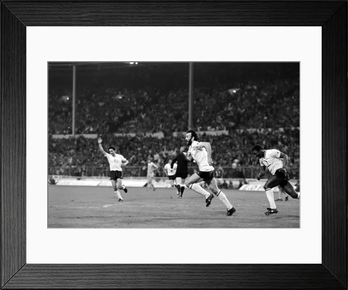 Framed Print : FA Cup Final Replay. Tottenham Hotspur 3 v. Manchester City 2 Ricardo Villa Framed Print : FA Cup Final Replay. Tottenham Hotspur 3 v. Manchester City 2 Ricardo Villa