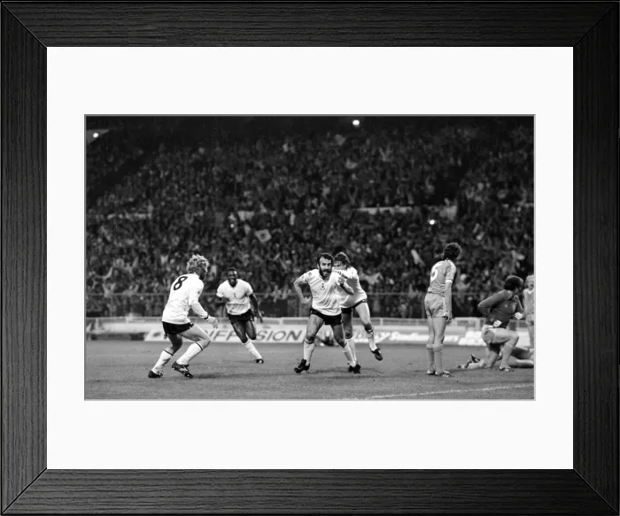 Framed Print : FA Cup Final Replay. Tottenham Hotspur v. Manchester City Framed Print : FA Cup Final Replay. Tottenham Hotspur v. Manchester City