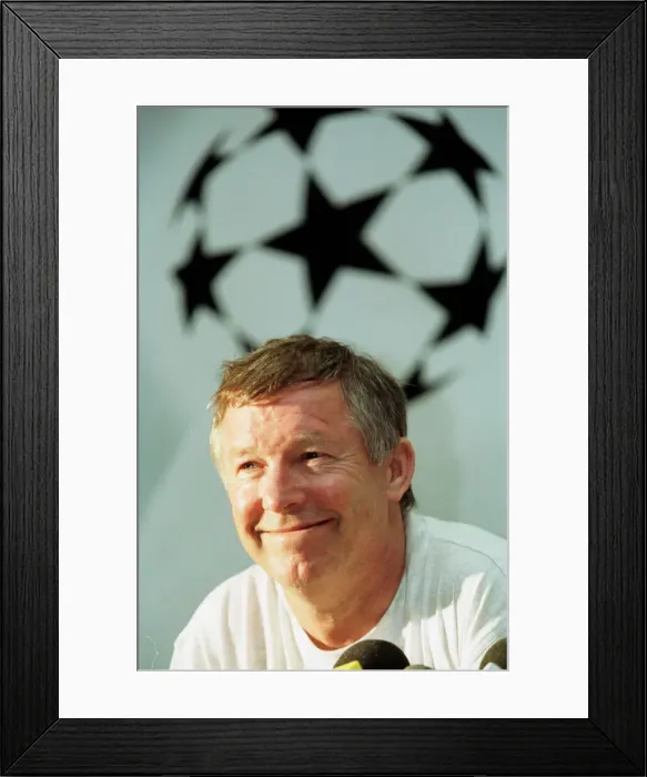Framed Print : Manchester United manager May 1999 at a press conference prior to Framed Print : Manchester United manager May 1999 at a press conference prior to