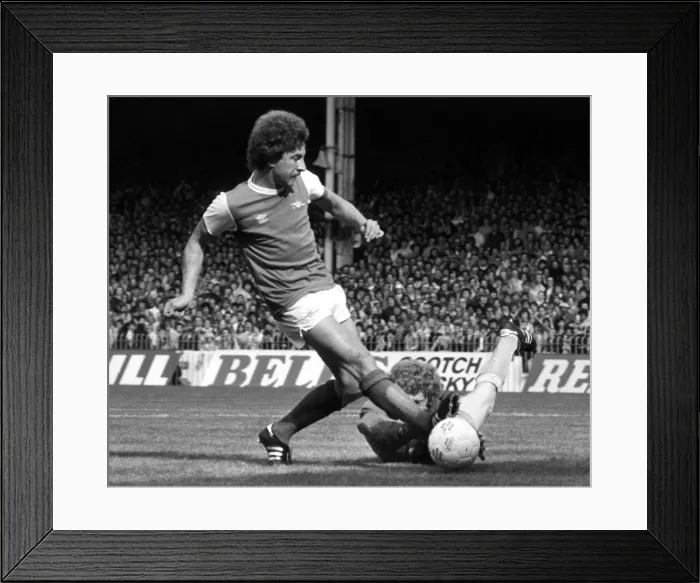 Framed Print : Manchester City keeper Keith MacRae saves from Alan Sunderland Framed Print : Manchester City keeper Keith MacRae saves from Alan Sunderland