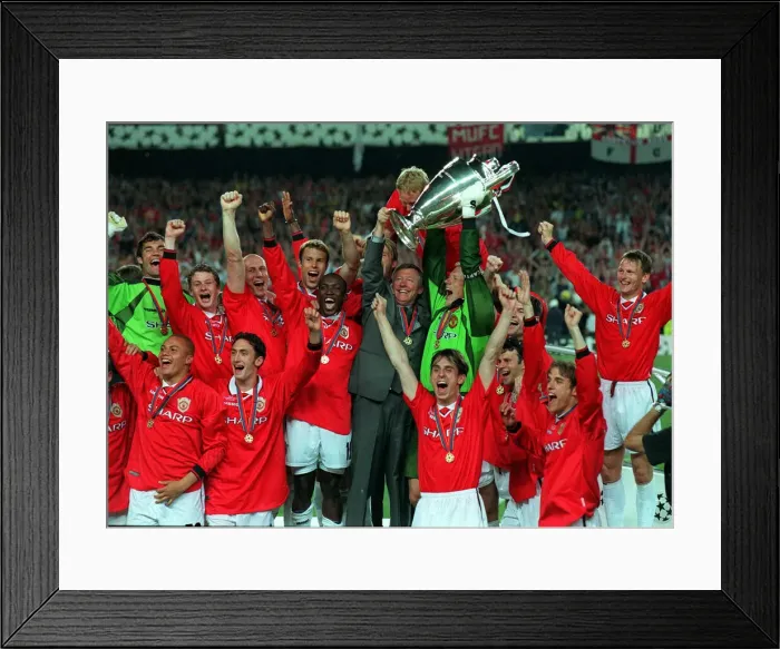 Framed Print : Manchester United players May 1999 including goalkepeer Peter Schmeichel (3rd R