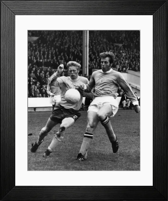 Framed Print : Manchester City v Ipswich Town league match at Maine Road October 1970 Framed Print : Manchester City v Ipswich Town league match at Maine Road October 1970