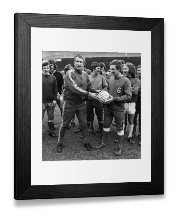 Framed Print : Alan Dicks Bristol City football manager with players after training session March 1976