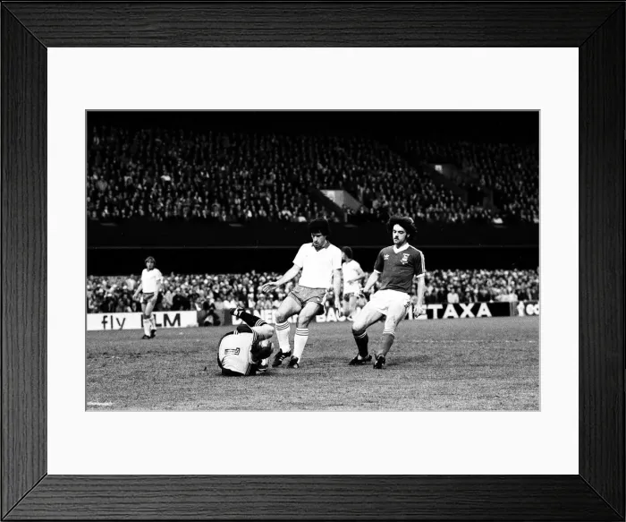 Framed Print : Ipswich Town v AZ Alkmaar in action during 1st leg match of UEFA Cup Final at Portman Framed Print : Ipswich Town v AZ Alkmaar in action during 1st leg match of UEFA Cup Final at Portman