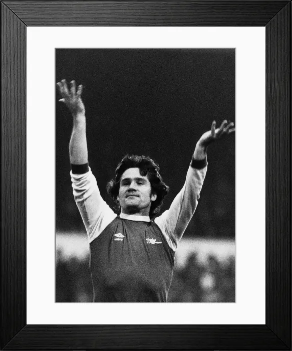 Framed Print : Arsenals Pat Rice December 1978 celebrates during his teams 5 0 trouncing of Spurs