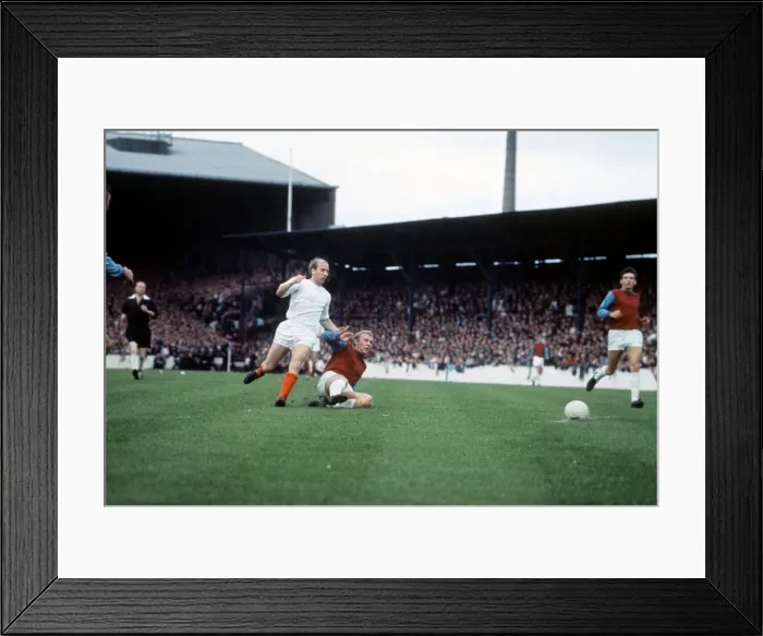 Framed Print : English league Division One match at Upton Park. West Ham United v Manchester