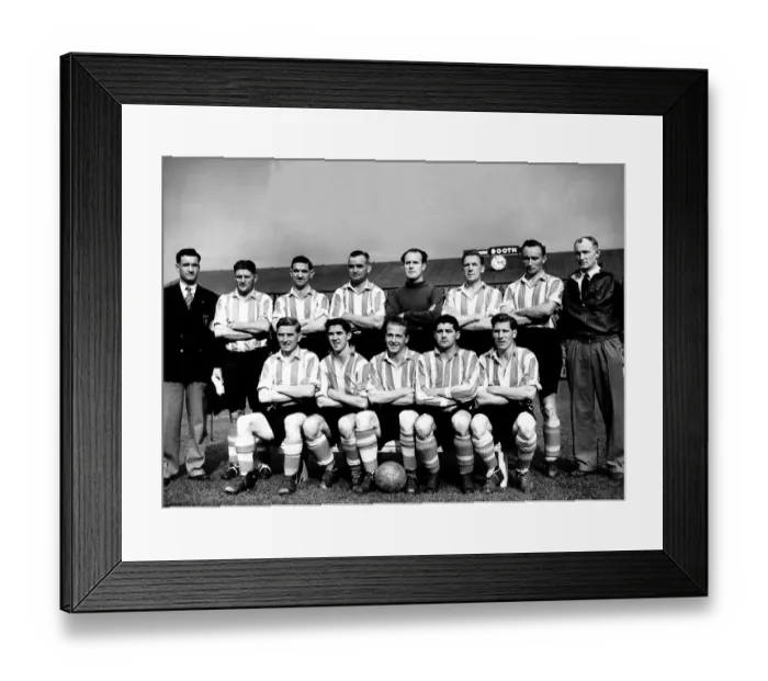 Framed Print : Sunderland Football Club Team Group 1951 with England