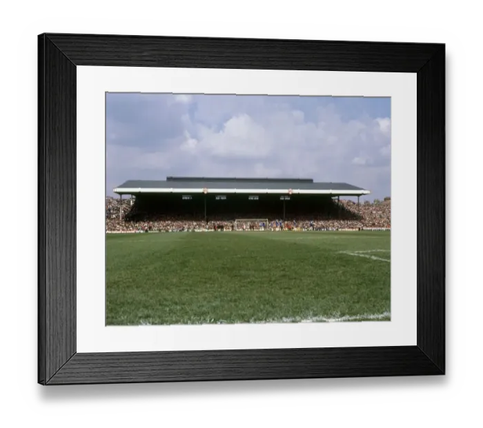 Framed Print : Highbury Stadium - Arsenal Football Ground - April 1979 Arsenal v Chelsea Framed Print : Highbury Stadium - Arsenal Football Ground - April 1979 Arsenal v Chelsea