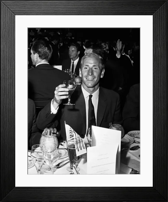 Framed Print : World Cup Banquet for the victorious England team at the Royal Garden Hotel in London Framed Print : World Cup Banquet for the victorious England team at the Royal Garden Hotel in London