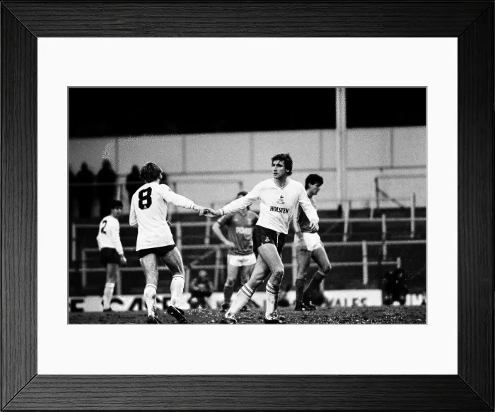 Framed Print : Tottenham Hotspur v Ipswich Town league match at White Hart Lane January 1984 Framed Print : Tottenham Hotspur v Ipswich Town league match at White Hart Lane January 1984