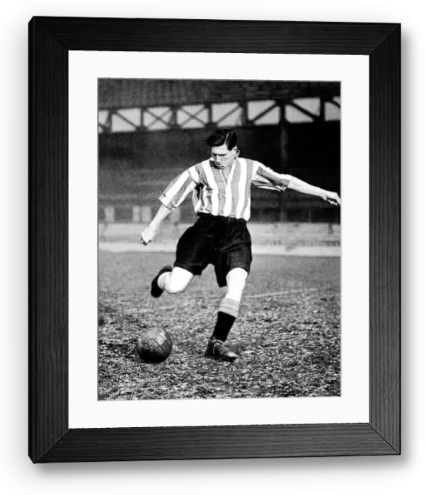 Framed Print : Len Shackleton Sunderland inside forward December 1948 Len signed Framed Print : Len Shackleton Sunderland inside forward December 1948 Len signed