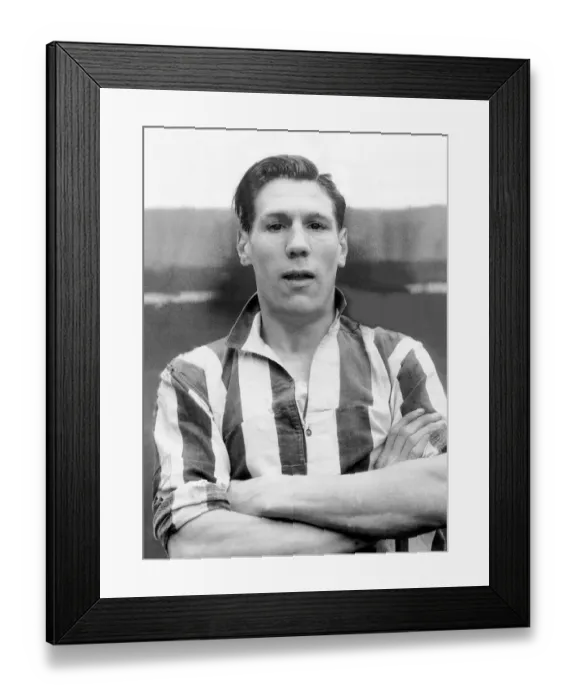 Framed Print : Len Shackleton Sunderland and England footballer 1946 Framed Print : Len Shackleton Sunderland and England footballer 1946