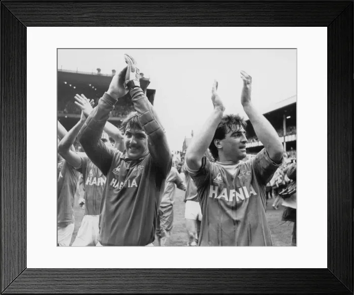 Framed Print : Everton players Neville Southall and Kevin Ratcliffe acknowledge the applause of the fans Framed Print : Everton players Neville Southall and Kevin Ratcliffe acknowledge the applause of the fans