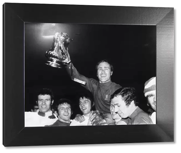 Ron Harris of Chelsea holds up the cup at Old Trafford 1970 after Chelsea had beaten