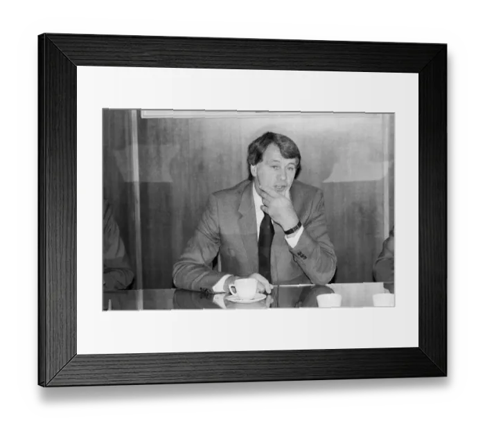 Framed Print : England manager Bobby Robson speaks at a press conference before his team