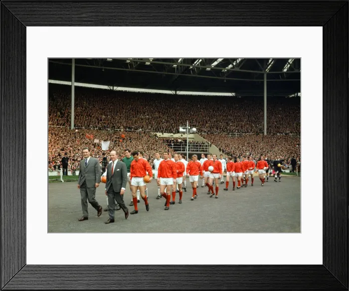 Framed Print : FA Cup Final 1963. Manchester United 3 v. Leicester City 1 Framed Print : FA Cup Final 1963. Manchester United 3 v. Leicester City 1