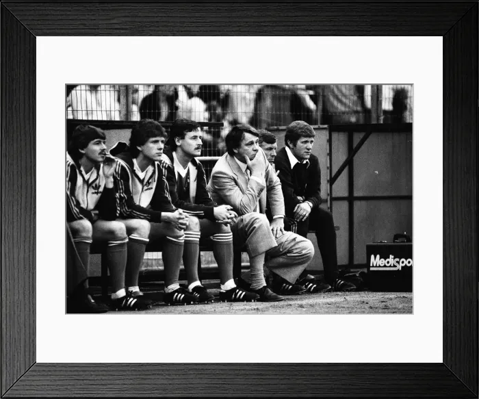 Framed Print : AZ Alkmaar v Ipswich Town in action during 2nd leg match of UEFA Cup Final at the Olympic
