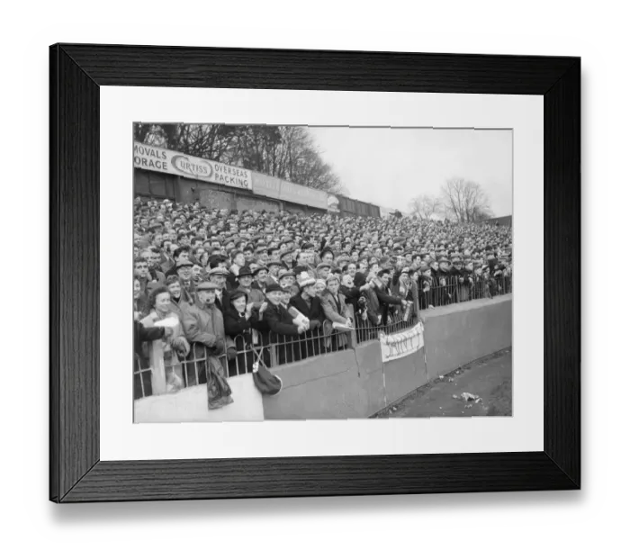 Framed Print : FA Cup fourth round. Southampton 2 v. Watford 2 at The Dell Framed Print : FA Cup fourth round. Southampton 2 v. Watford 2 at The Dell