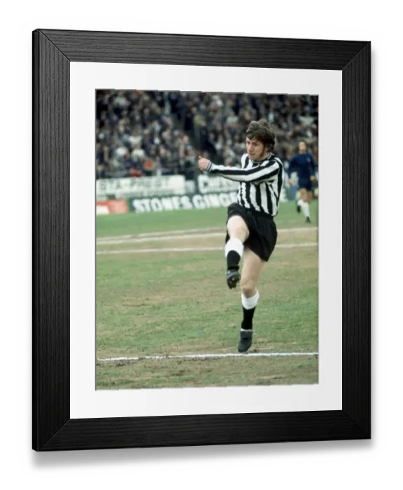 Framed Print : English League Division One match at Stamford Bridge. Chelsea 3 v Newcastle United Framed Print : English League Division One match at Stamford Bridge. Chelsea 3 v Newcastle United