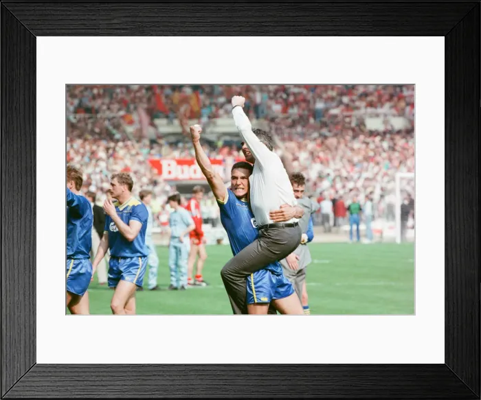 Framed Print : Wimbledon v Liverpool FA Cup Final 1988 at Wembley Stadium, London Saturday 14th May 1988 Framed Print : Wimbledon v Liverpool FA Cup Final 1988 at Wembley Stadium, London Saturday 14th May 1988