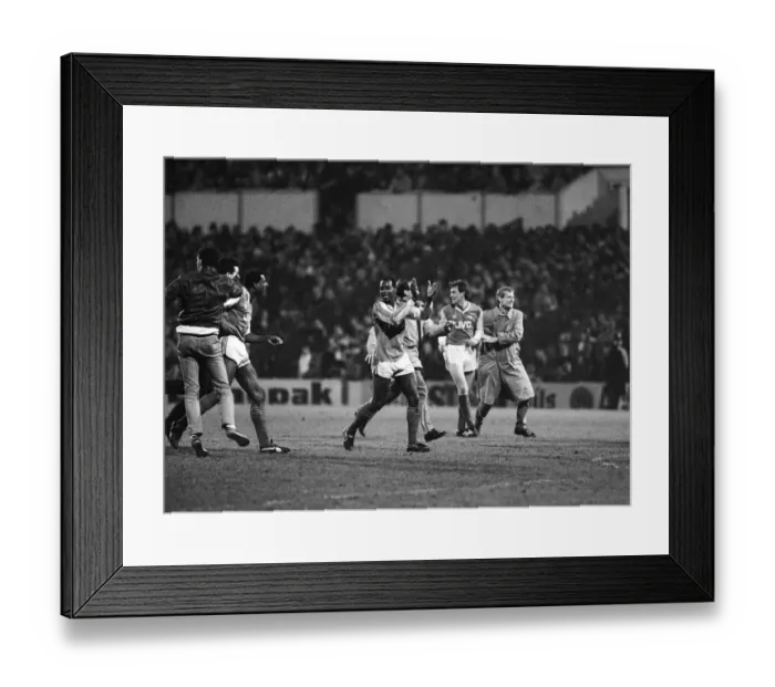 Framed Print : Tottenham Hotspur v Arsenal League Cup Semi Final 2nd leg replay at White Hart Lane 4th