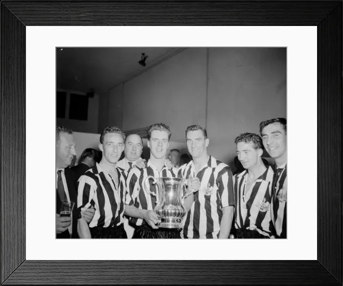 Framed Print : Newcastle 3-0 Manchester City 1955 FA Cup final Left to right