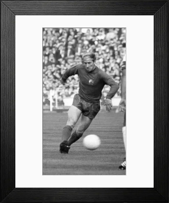 Framed Print : European Cup Final 1968. Manchester United 4 v Framed Print : European Cup Final 1968. Manchester United 4 v