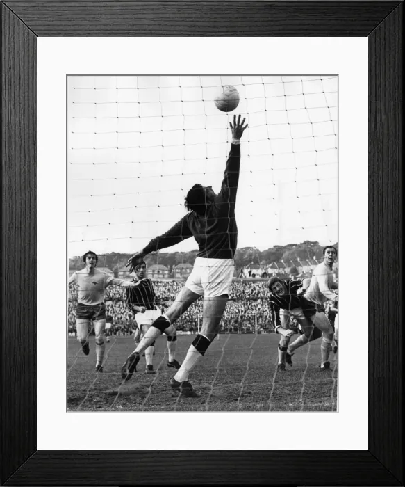Framed Print : Crystal Palace v Arsenal league match at Selhurst Park November 1969