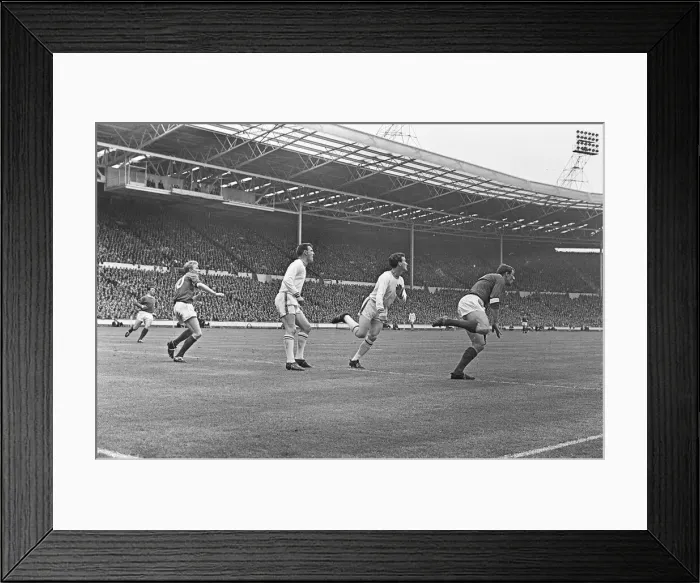 Framed Print : Leicester City 1-3 Manchester United 1963 FA Cup Final 25 / 5 / 1963 Framed Print : Leicester City 1-3 Manchester United 1963 FA Cup Final 25 / 5 / 1963