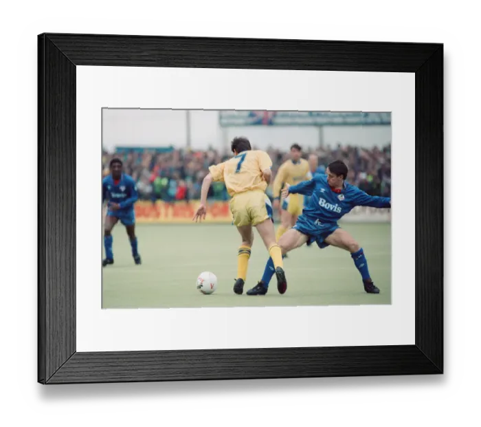 Framed Print : Littlewoods Cup. Oldham Athletic 2-2 Everton 17th February 1990 Framed Print : Littlewoods Cup. Oldham Athletic 2-2 Everton 17th February 1990