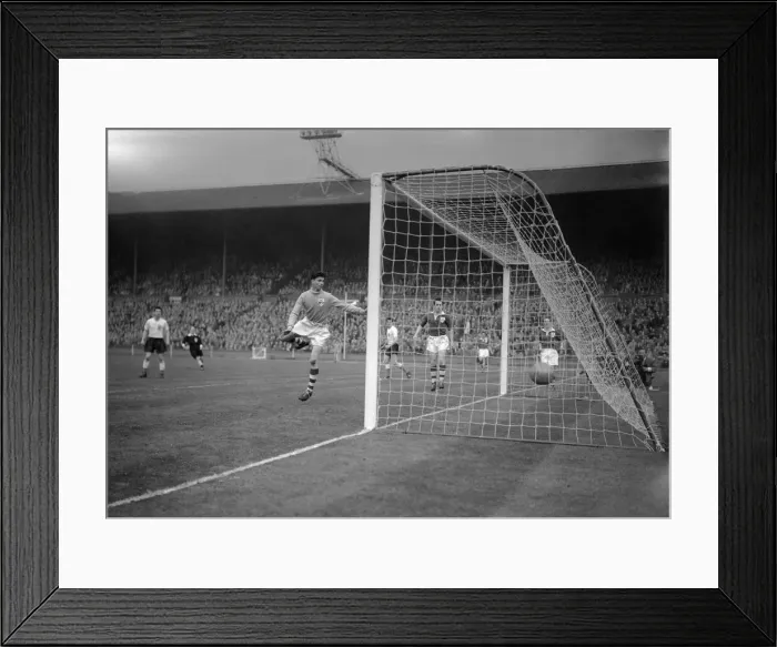 Framed Print : 1958 World Cup Qualifying match at Wembley Stadium. England 5 v Republic of Framed Print : 1958 World Cup Qualifying match at Wembley Stadium. England 5 v Republic of