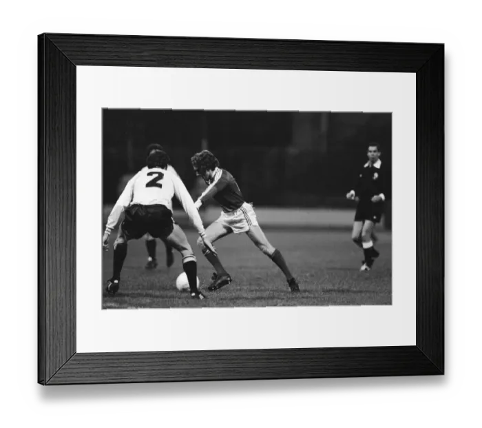 Framed Print : Charlton Athletics new Danish international signing Allan Simonsen making his debut