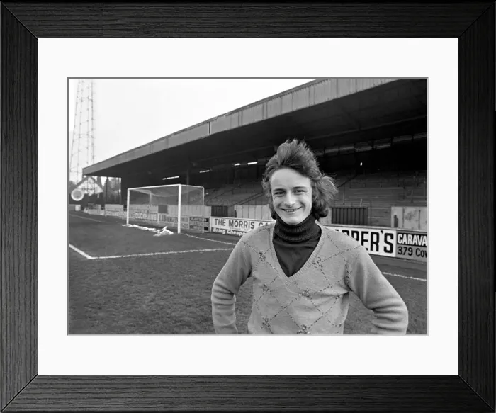 Framed Print : Sir Matt Busby. Oxford United players prior to match. Oxford United players celebrate Framed Print : Sir Matt Busby. Oxford United players prior to match. Oxford United players celebrate